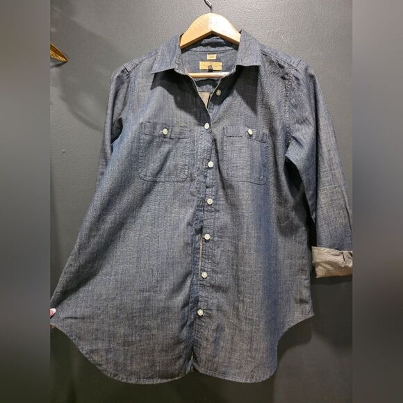 Ann Taylor Loft The Softened Shirt Chambray Blue Sz M - Picture 1 of 6
